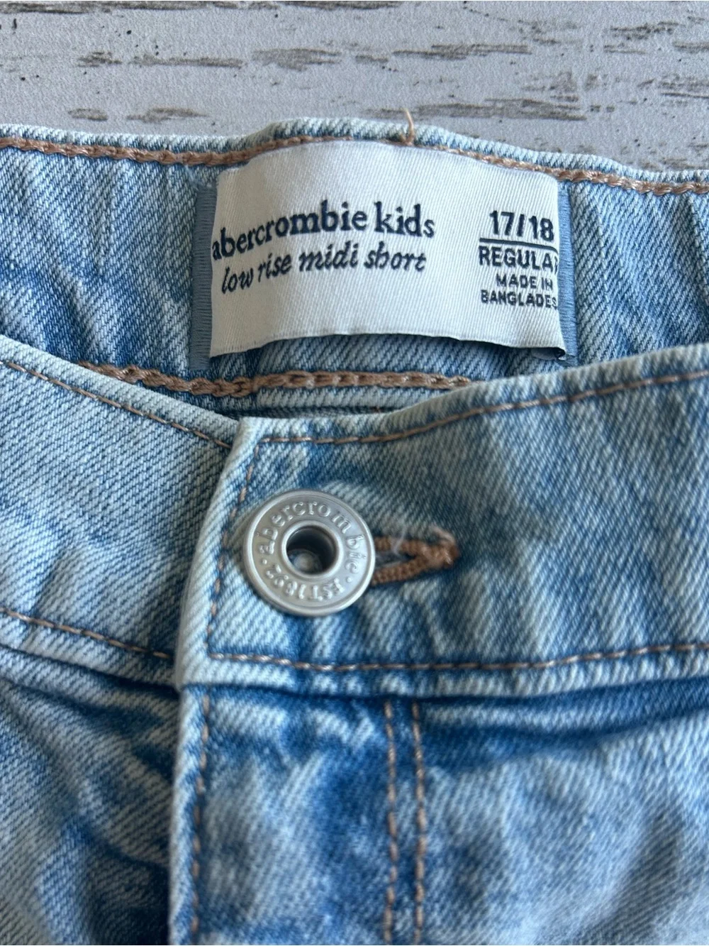 Bundle of 2 Abercrombie Kids Mid-Rise High-Rise Jean Shorts Girls Size 17/18